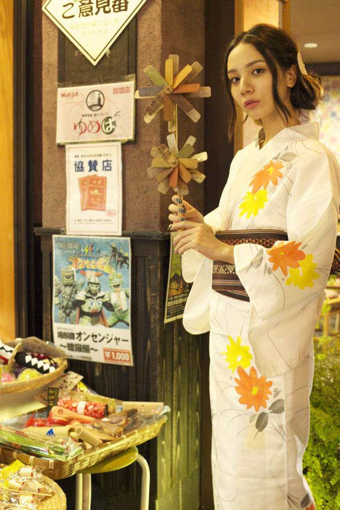 100597:青山香純 まとめ髪 髪飾り シチュエーション 宣材撮影 