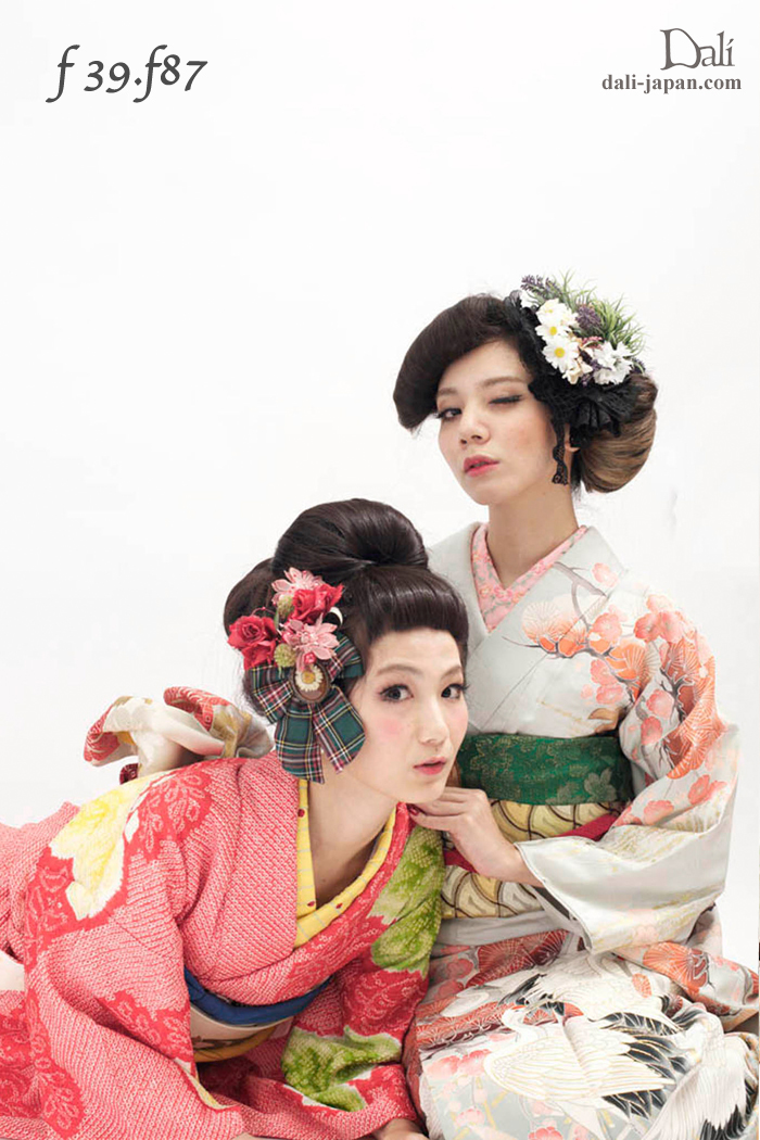 100807:青山香純 まとめ髪 髪飾り 振袖 成人式 シチュエーション アンティーク着物 